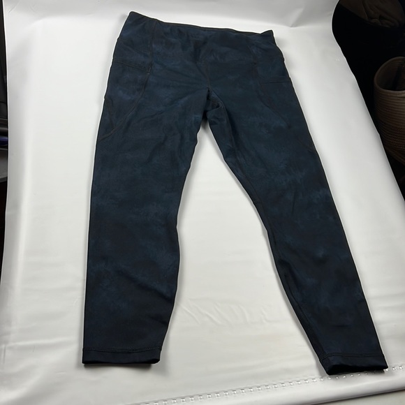 Active Life Brand Leggings With Pockets